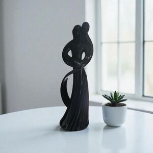Circle‎ of Love, True Joy Sculpture